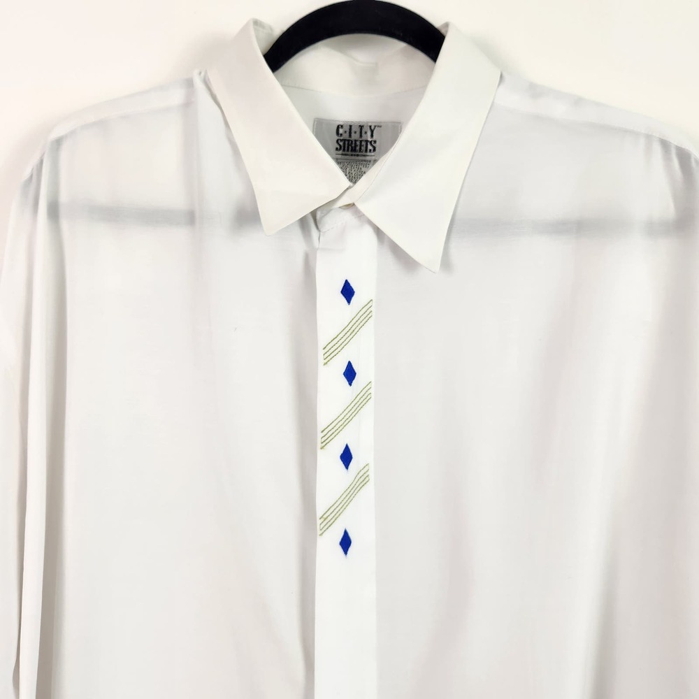 90s Embroidered Button Up XXL